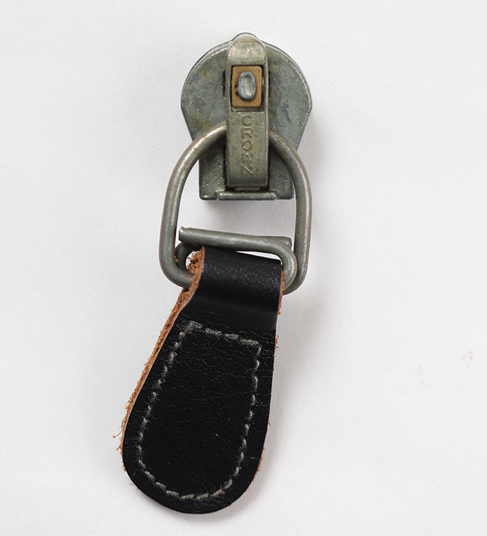 Crown #10 M53 Interlocking Slider w/Leather Tag, NOS