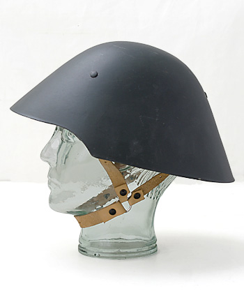 東ドイツ NVA(人民軍) パレード用プラスチックヘルメット/初期型(BI 型 